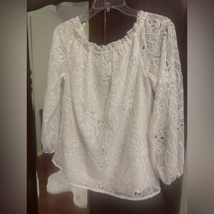 White House Black Market Ruffled White 3/4 Sleeve Blouse